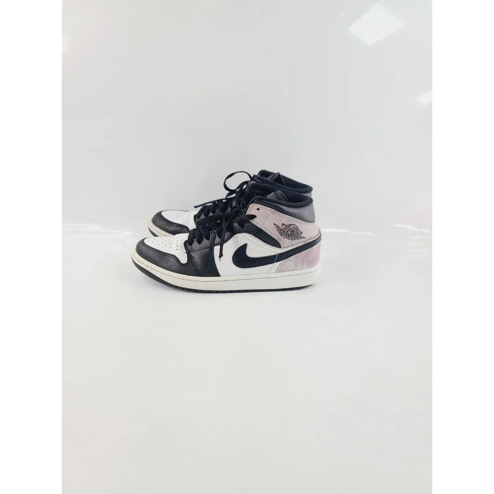 Jordan Lace Up Round Toe Leather / Rubber Sneakers Men's Size 9 Black White Pink